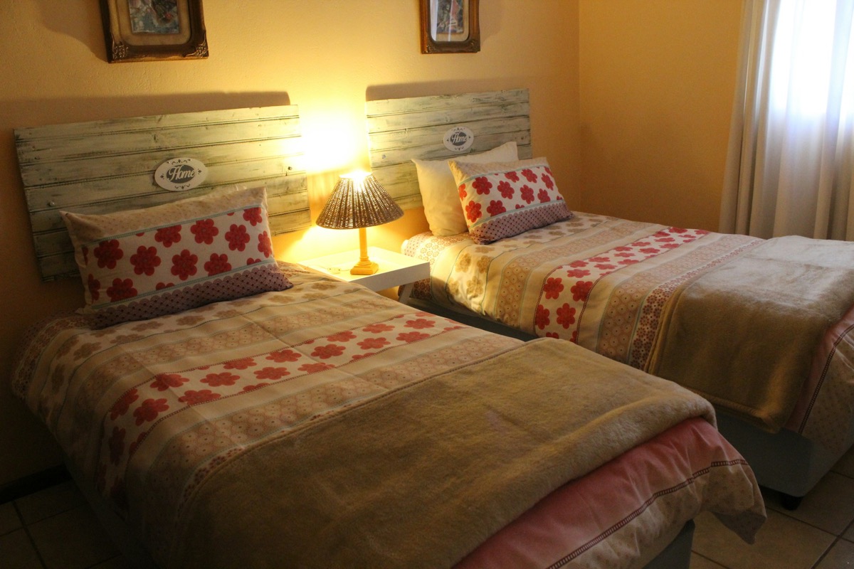 Cottage 2, photo 9 of 10
